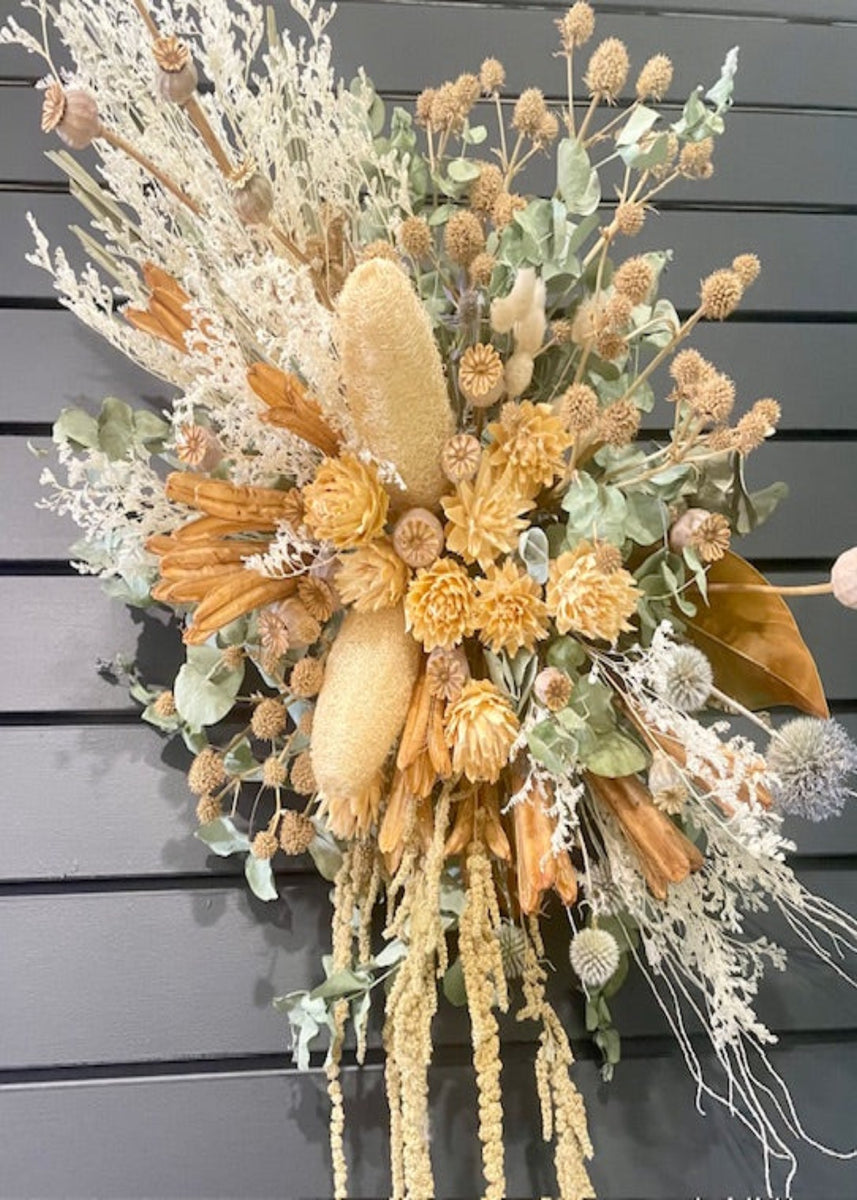 Dried Flower Wall Arrangement Saturday 4 May The Flower Barrow Florist