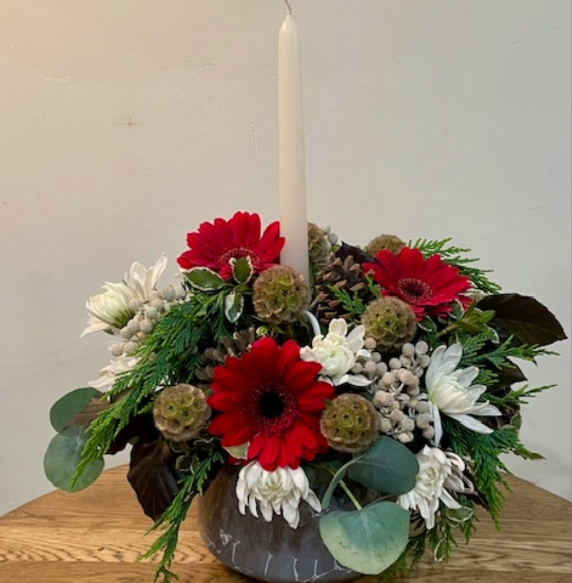 The Christmas Table Arrangement